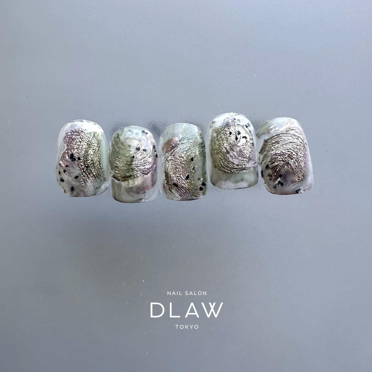 DLAW nail【ドロウ ネイル】原宿・表参道にある、有名タレント・モデル